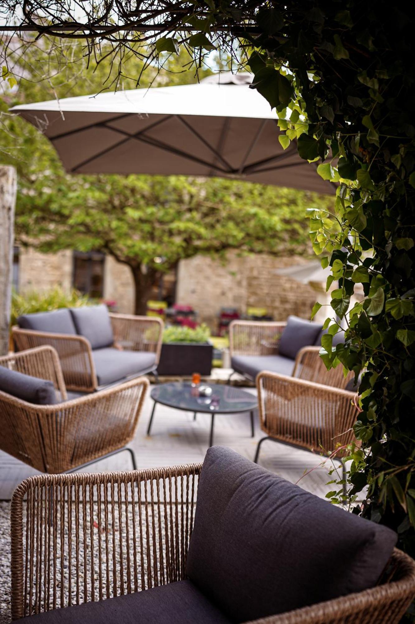 Logis Hostellerie De L'Abbaye Celles-sur-Belle Eksteriør bilde