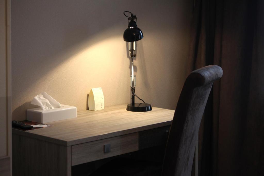 Logis Hostellerie De L'Abbaye Celles-sur-Belle Rom bilde